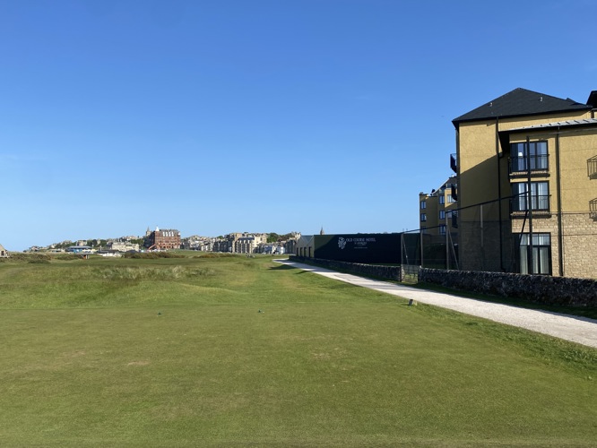 17th tee Old Course St Andrews - Driver over the fence!
